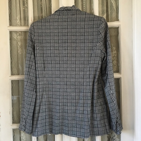 Host Pick: PAIGE "Karissa" Houndstooth Blazer - S - Picture 5 of 8